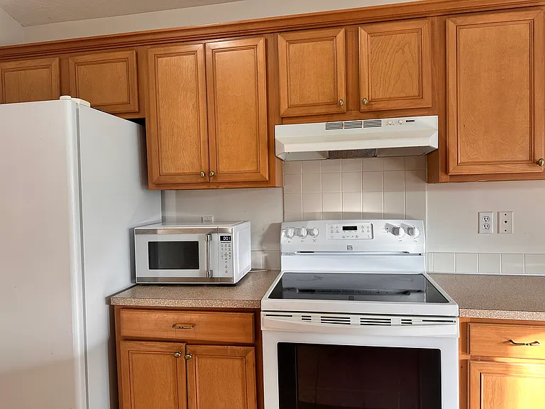 3929 Winthrop Dr — Photo 17