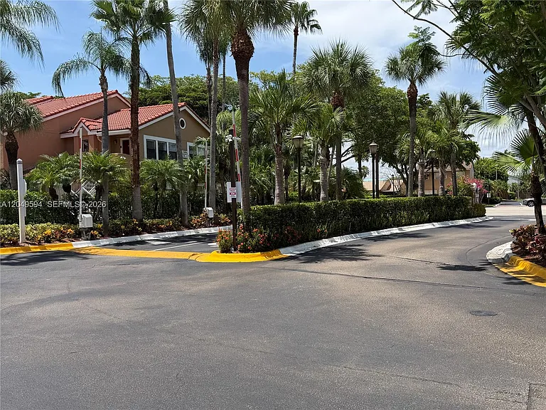 15560 SW 104th Ter #611 — Photo 34