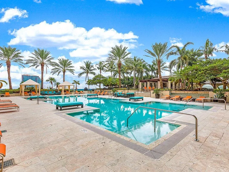 550 Okeechobee Blvd #1809 — Photo 43