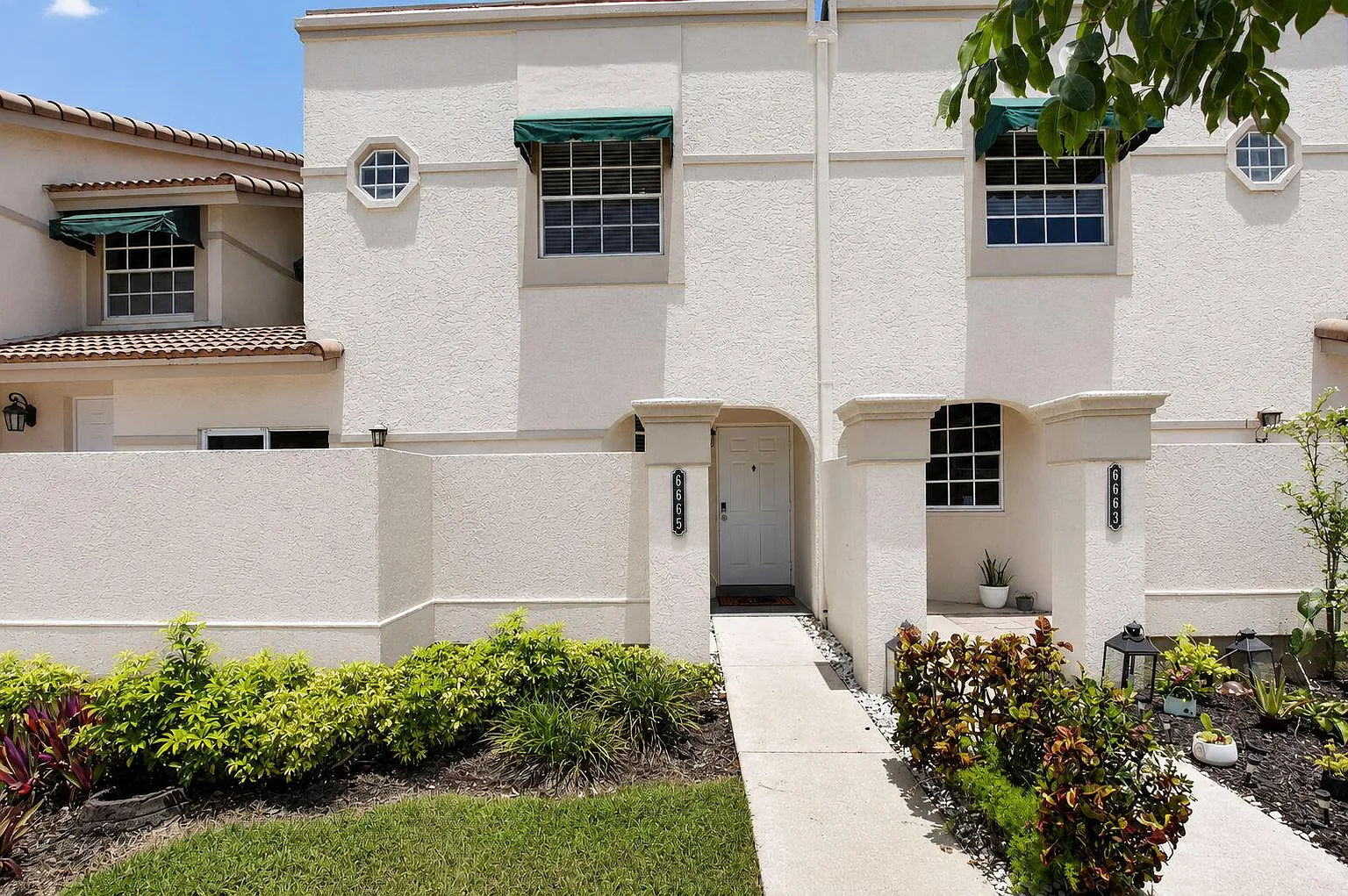 2 bed, 2.5 bath, 1156 sqft, $2,950 — Photo 2