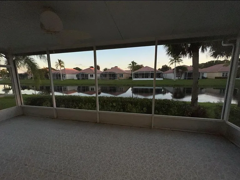 981 NW Tuscany Dr — Photo 5