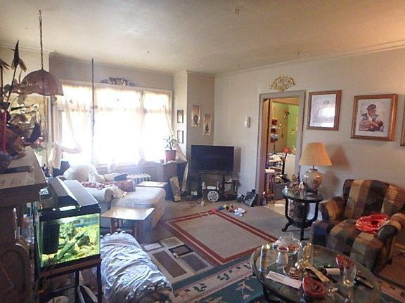 5th image of 223 Capital Ave NE