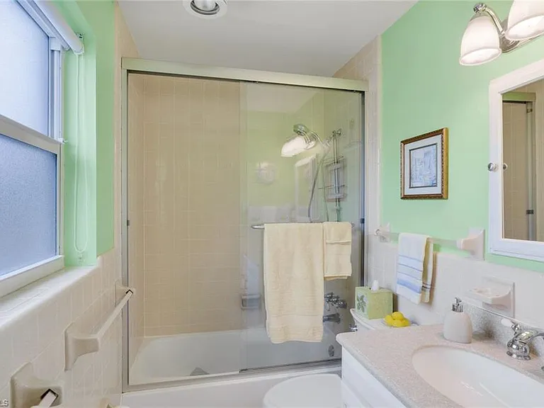 780 10th Ave S #22 — Photo 17