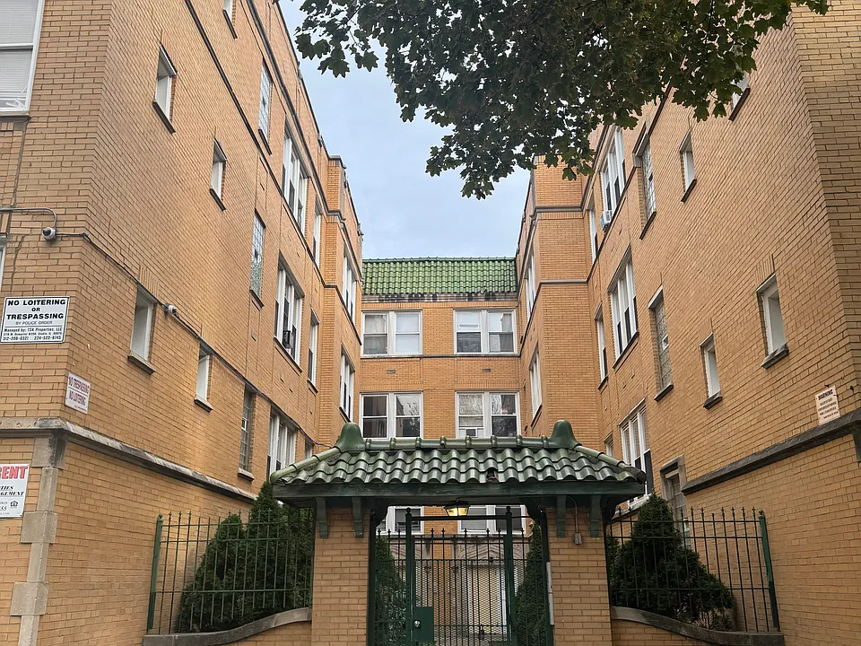 9 N Pine Ave #3W
