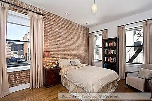 Sold by Bond New York | media 6