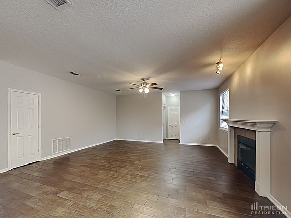 2nd image of 9107 Jennifer Ln