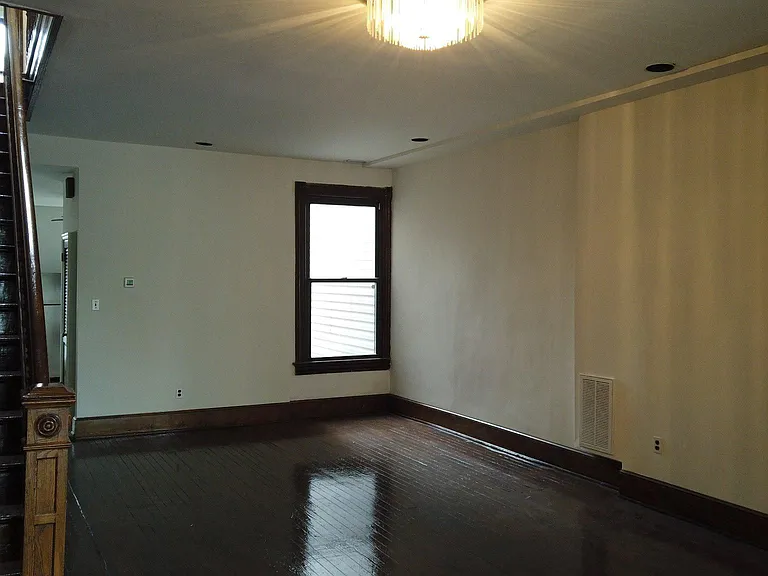 604 9th St NE #9 — Photo 28