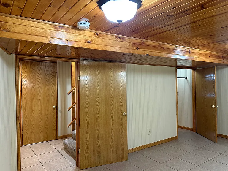409 Payne Ter — Photo 10