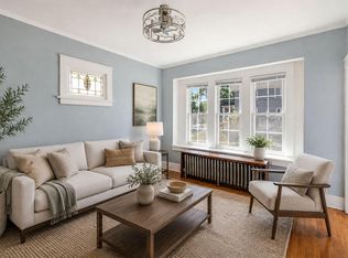 306 W Harrison AVENUE, Milwaukee, WI 53207