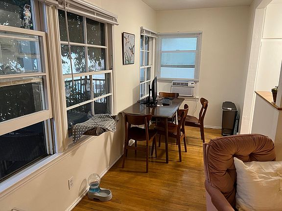 3rd image of 4224 Gentry Ave #2