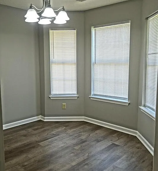 13916 Sandhurst Dr SW — Photo 9