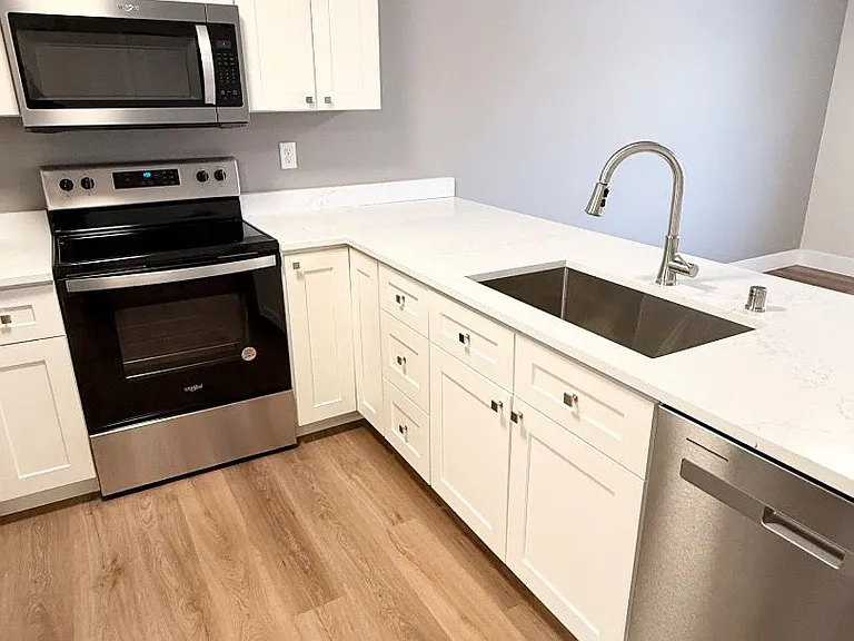 16427 Farm Ave — Photo 11