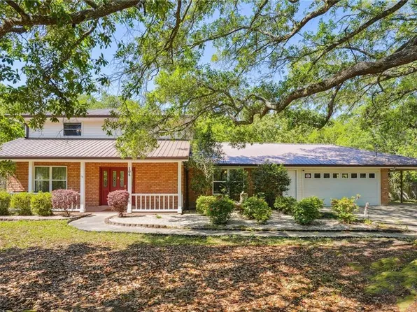 104 N Holiday Dr, Slidell, LA 70461