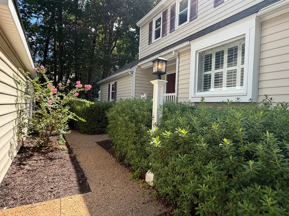 4 Muirfield Green Ln, Midlothian, VA 23112