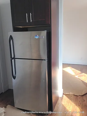 Rented by Bohemia Realty Group | media 16