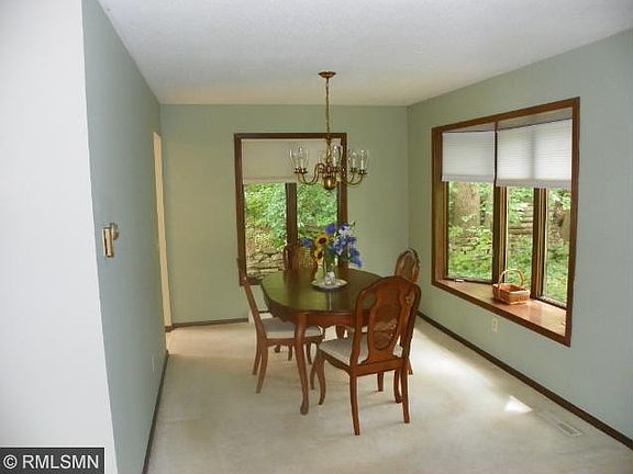 4th image of 4230 Woodhill Dr