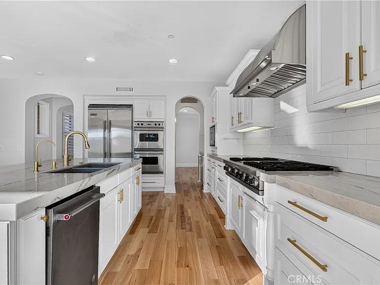 19 Bell Pasture Rd — Photo 17