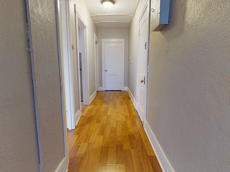 Roycroft Apartments — Photo 34