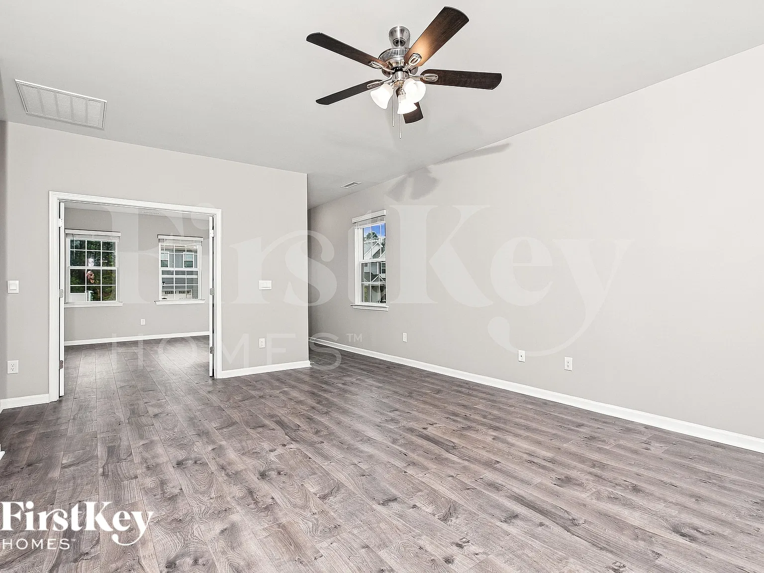 3 bed, 2.0 bath, 1820 sqft, $1,925 — Photo 3