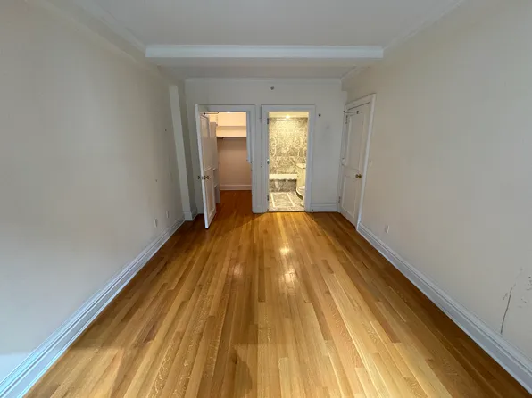 502 Park Avenue image 7 of 12