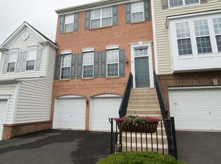 10 Bridgepoint Ct, Doylestown, PA 18901