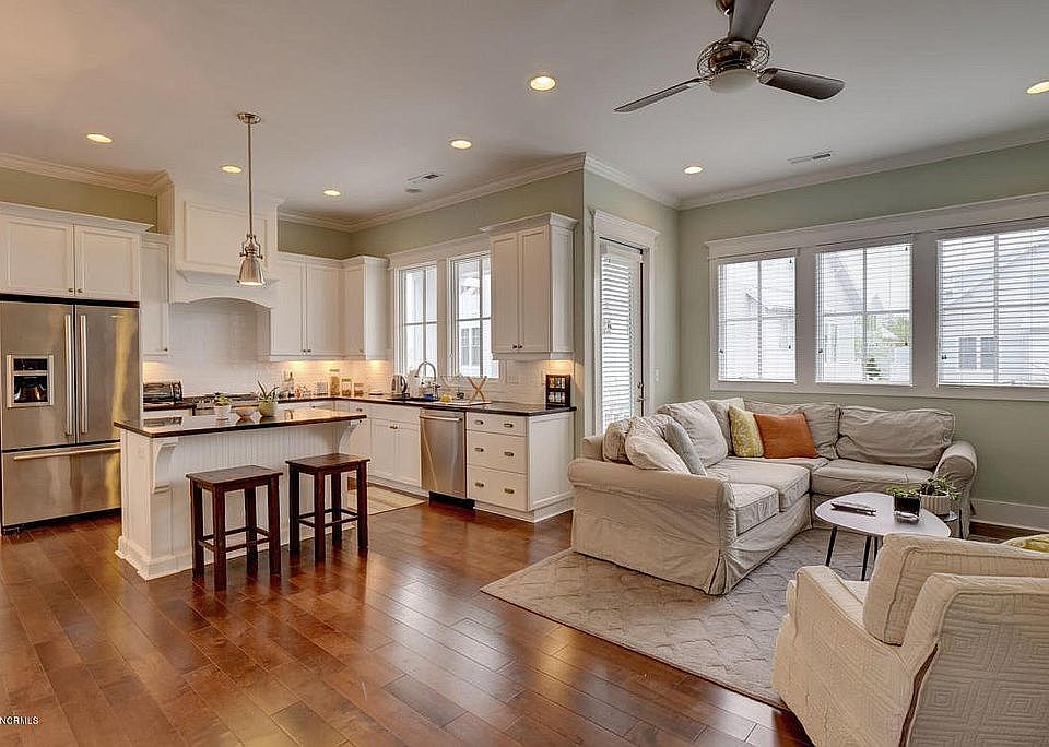 2nd floor living space 