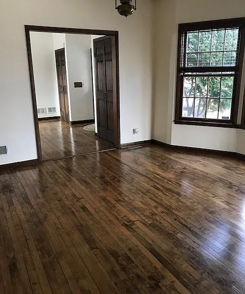691 W Everett Rd — Photo 6