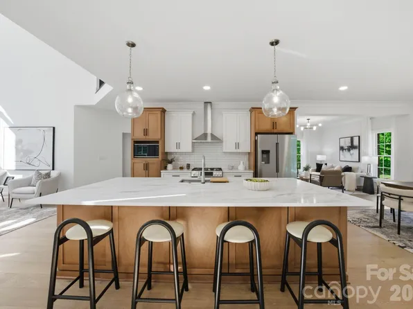 131 Normandy Rd, Mooresville, NC 28117