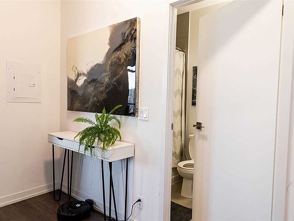 2nd image of 98 Lillian St #3212