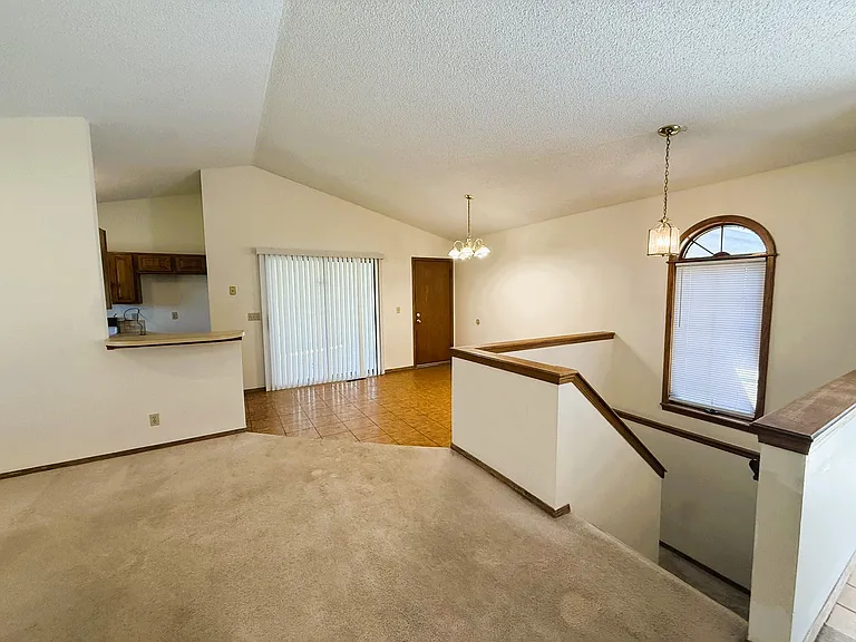 13932 E Lockmoor Cir — Photo 8