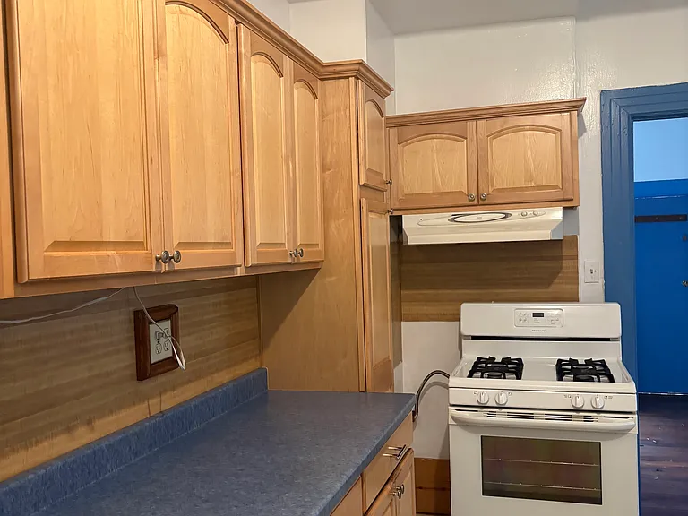 440 Holladay Ave — Photo 12