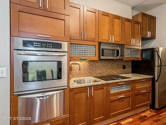 4th image of 660 W Wayman St Unit 102B