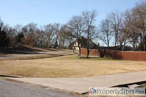 2nd image of 3212 Berry Holw
