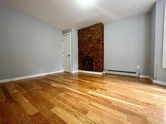 Rented by Yup Realty LLC | media 7