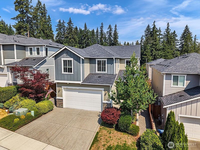 3rd image of 315 182nd Street SE