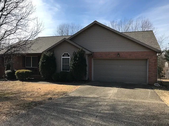 5333 Oakwood Dr photo 1