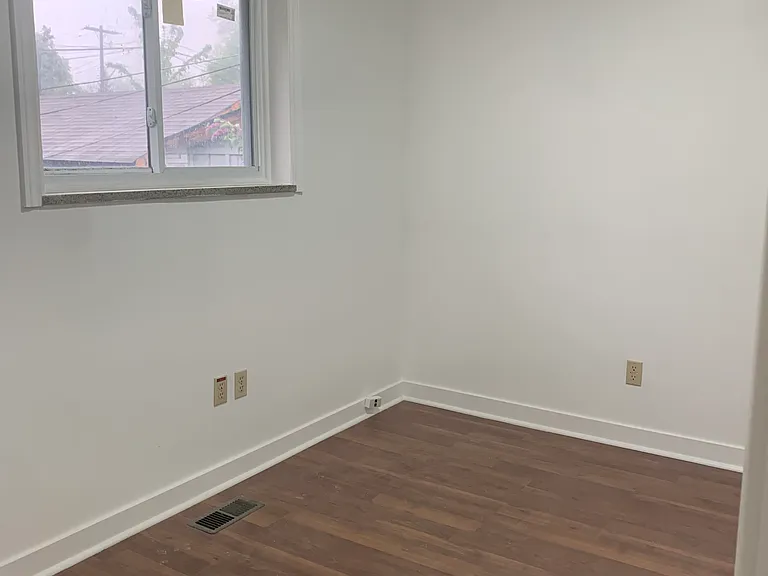 1092 Fennell Ave E #1 — Photo 5