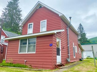 23 Chestnut St, Gaines, PA 16921