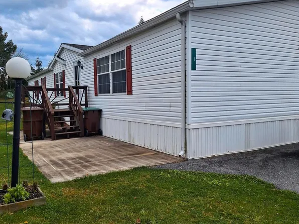 1 Country View Est, Newville, PA 17241