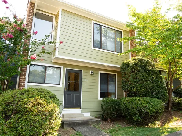 1054 Cheshire Ct, Charlottesville, VA 22901