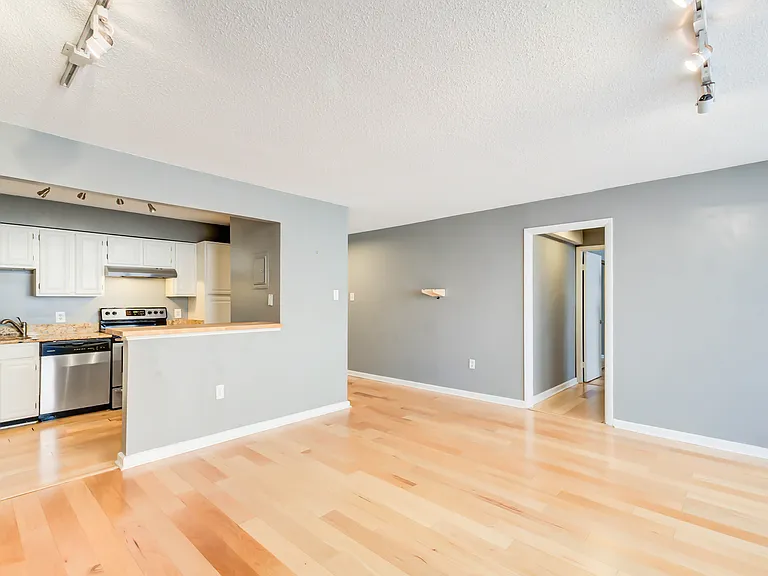 2141 P St NW #801 — Photo 1