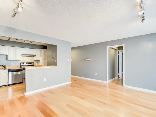 2141 P St NW APT 801, Washington, DC 20037
