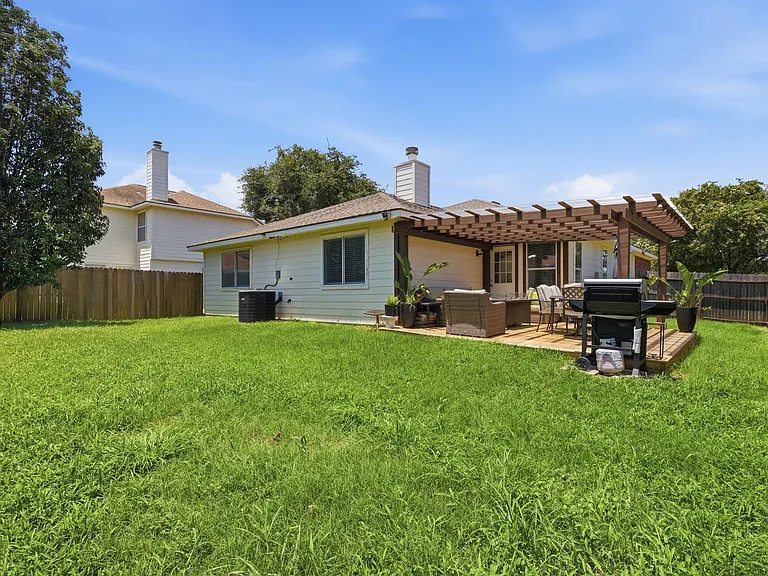 17003 Analisa Cir — Photo 25