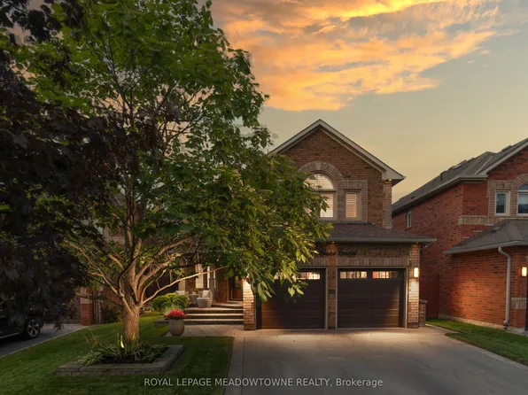 46 Chester Cres, Halton Hills, ON L7G 5W5