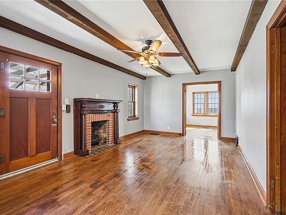 4th image of 3014 Shrine Park Rd