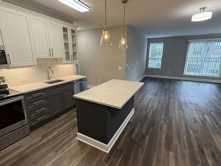 Residences at The Promenade — Photo 124