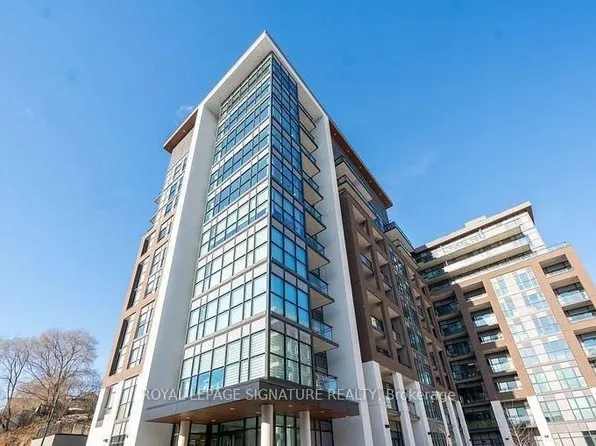 25 Neighbourhood Ln #208, Toronto, ON M8Y 0C4