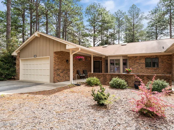 815 Myrtlewood Court, Southern Pines, NC 28387