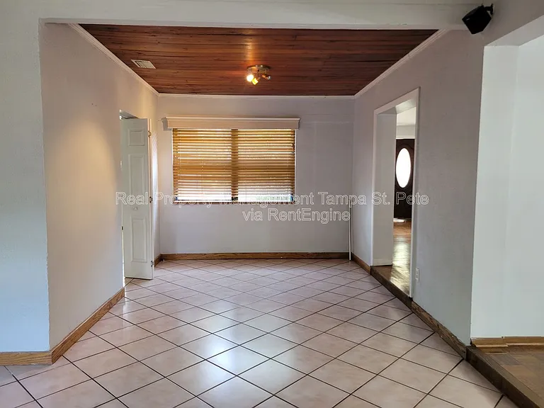4311 S Thatcher Ave — Photo 19