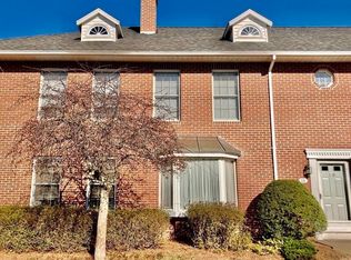 1 Mansion Woods Dr #D, Agawam, MA 01001